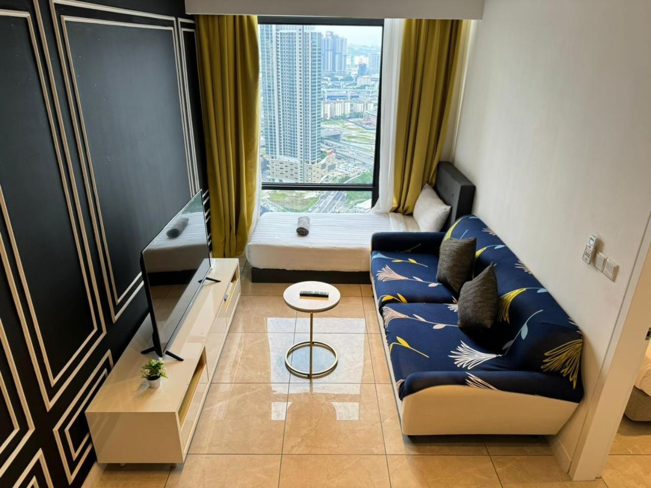 Cozy At Axon Trx And Pavillion